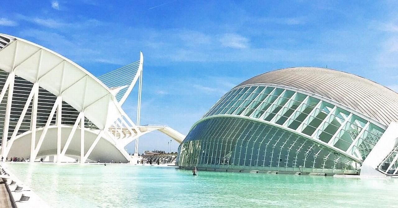 スペインの街バレンシアが住むのに最高の理由を語りたい という飼い主さんの話 旅するチキン Note