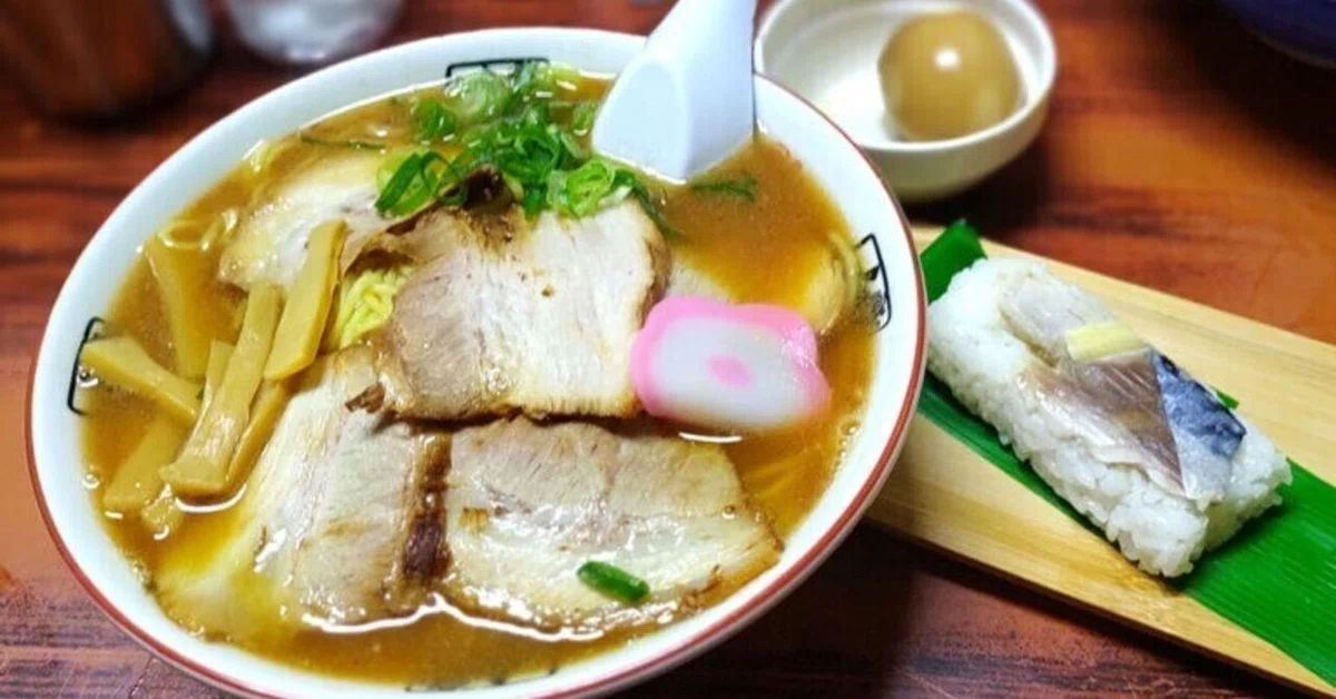 中華そば専門店 井出商店』和歌山ラーメンの聖地巡礼。濃厚な
