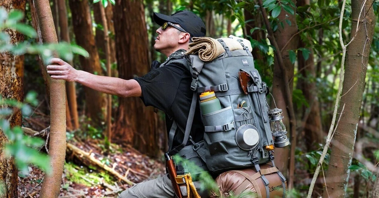 Bushcraft Backpack V2」 自由度の高い拡張システムを使いこなす
