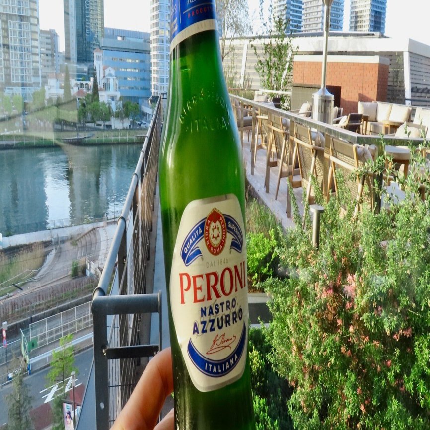 ビールレビュー】イタリアの誇りと青いリボン - ペローニ ナストロ