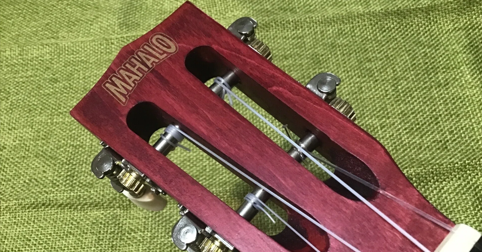 MAHALO ML2 Cherry Red | マハロ ウクレレ MAHALO(マハロ)から MAHALO ML2 Cherry Red | マハロ ウクレレ MAHALO(マハロ)から