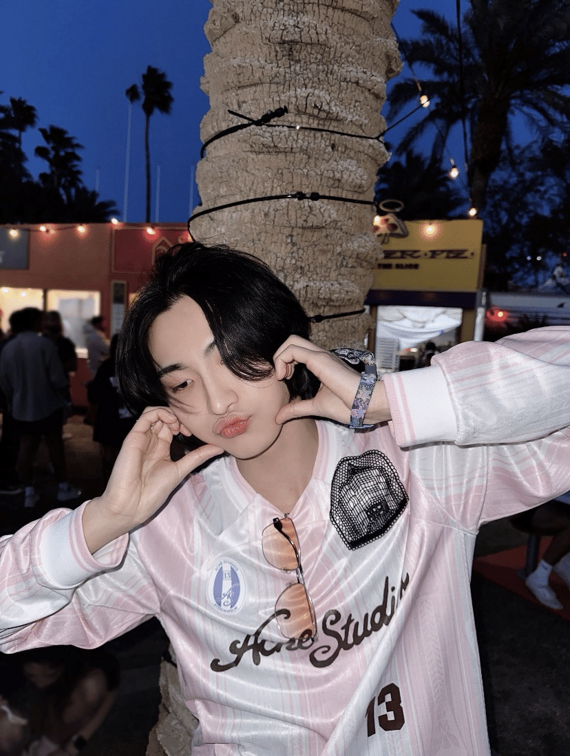 ATEEZ アチズ hello82 コーチェラ 限定 MD Tシャツ ATEEZ アチズ