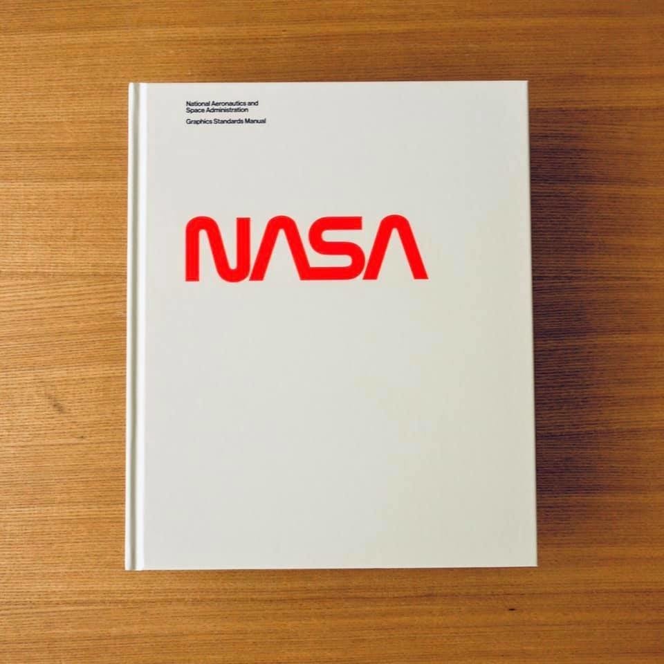 nasa graphics standard グラフィックデザイン マニュアル NASA