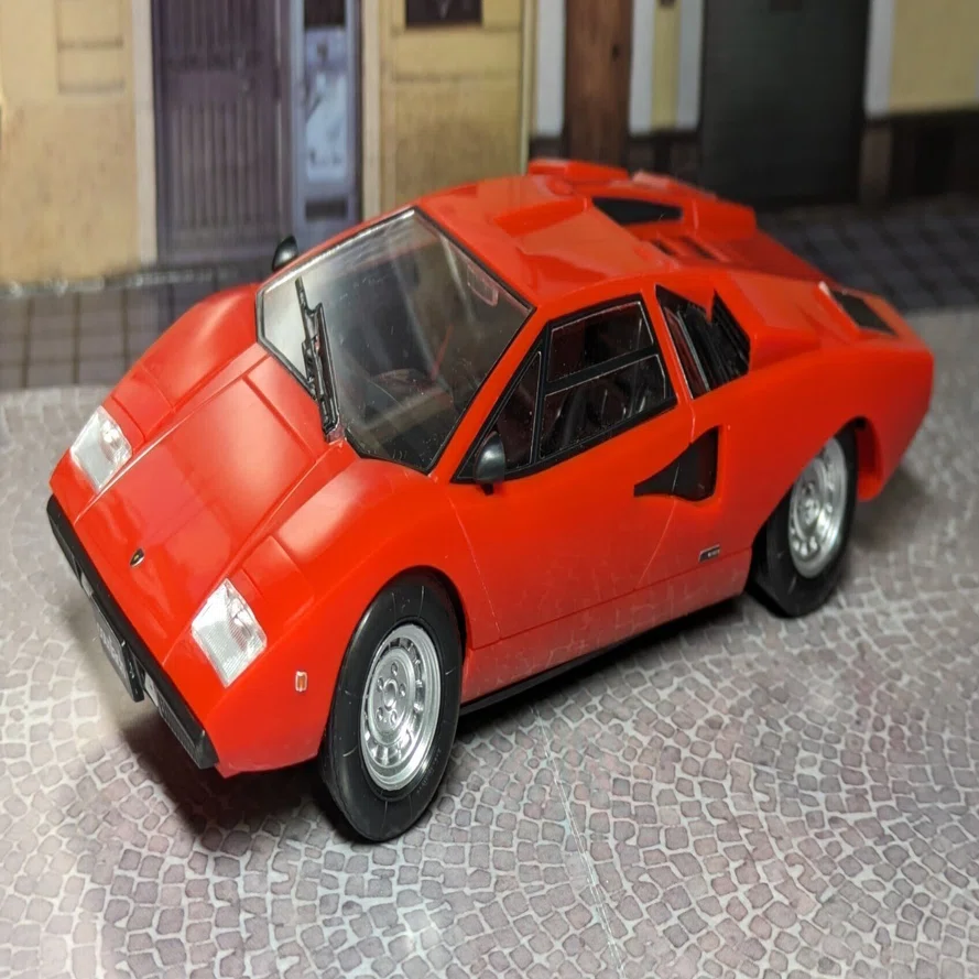 模型ログ] 楽プラ ランボルギーニ カウンタックLP400（レッド）｜Toru