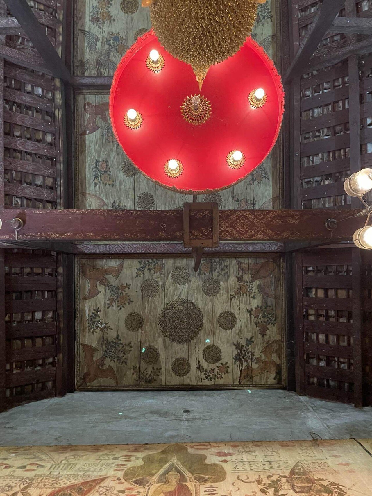ワットコッ】憧れのあの寺院へ！ユニークな壁画が残るアユタヤ