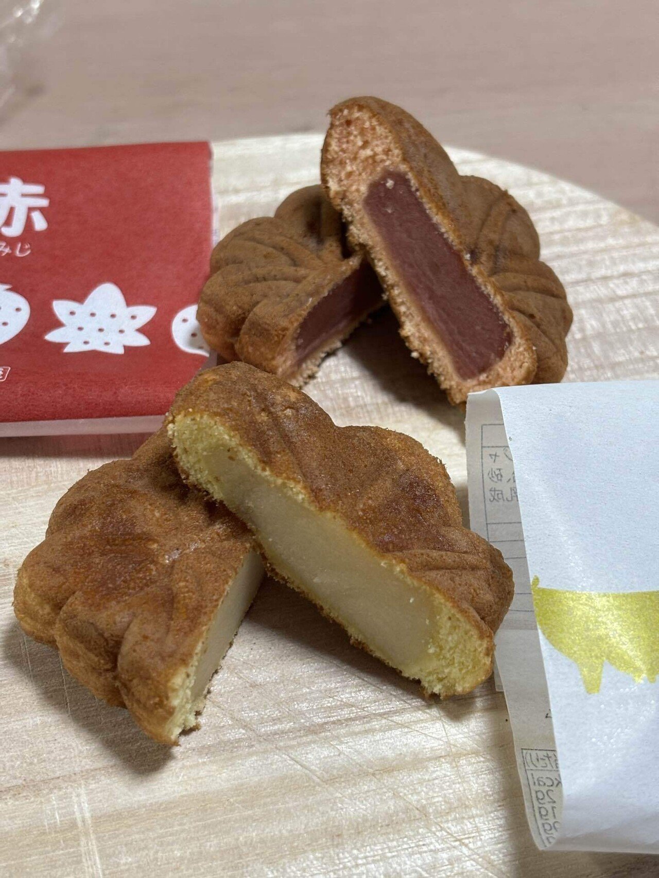 もみじ饅頭のミルク饅頭版〜もみじ饅頭にもいろいろありますよ もみじ饅頭のミルク饅頭版〜もみじ饅頭にもいろいろありますよ