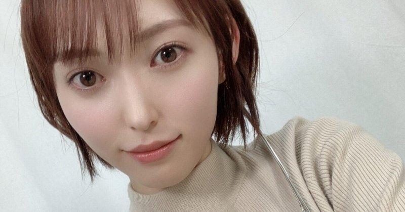 NGT48  アイカブ　缶バッチ（直筆サイン入り）山口真帆 Gnnm7bbacAAEMz_.jpg