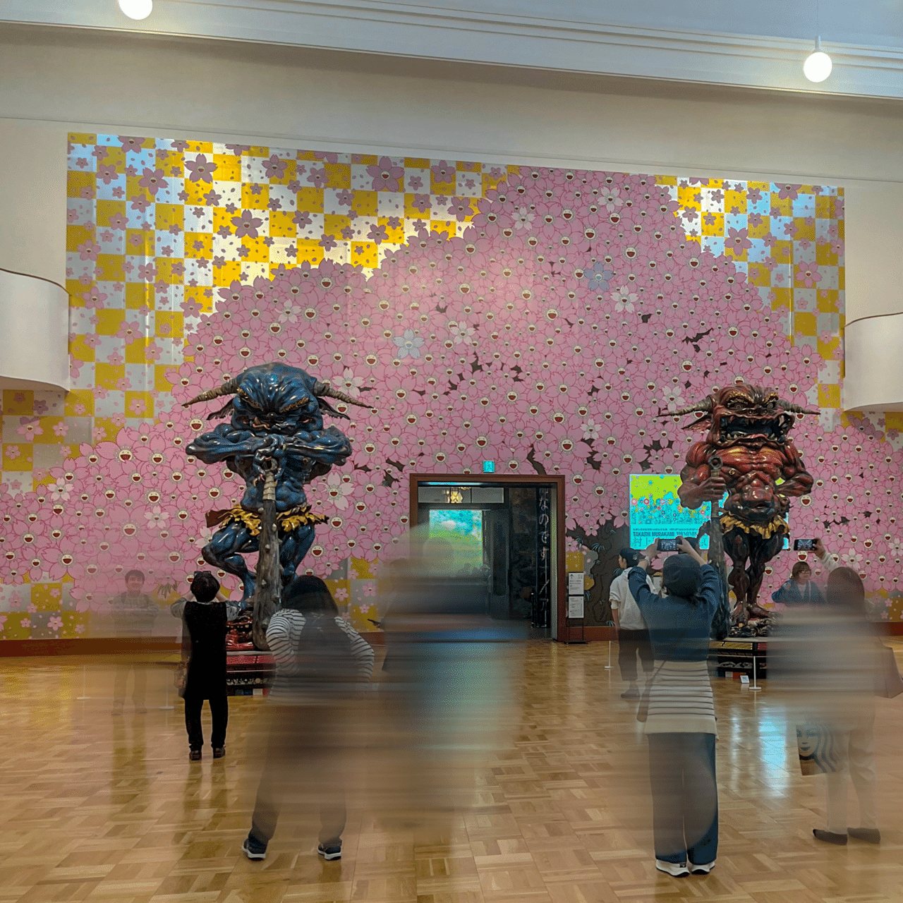 京都市京セラ美術館 村上隆の赤鬼と青鬼｜北大路京介