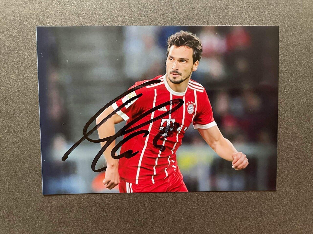 マッツ・フンメルス直筆サイン入り超大型写真…Mats HUMMELS… DAY18】Photo Autograph #15 Mats Hummels (not for sale)｜シロ