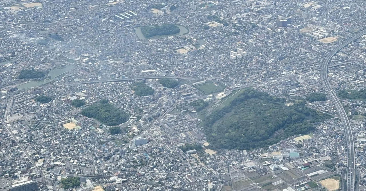 飛行機から見た古墳群｜竹信俊彦