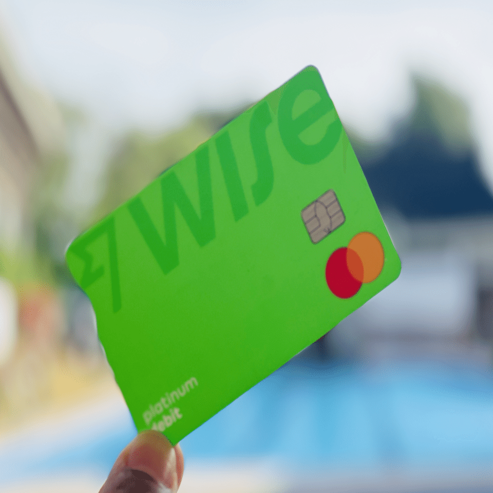 🌏海外で超便利 - Wise デビットカード｜Chuck K