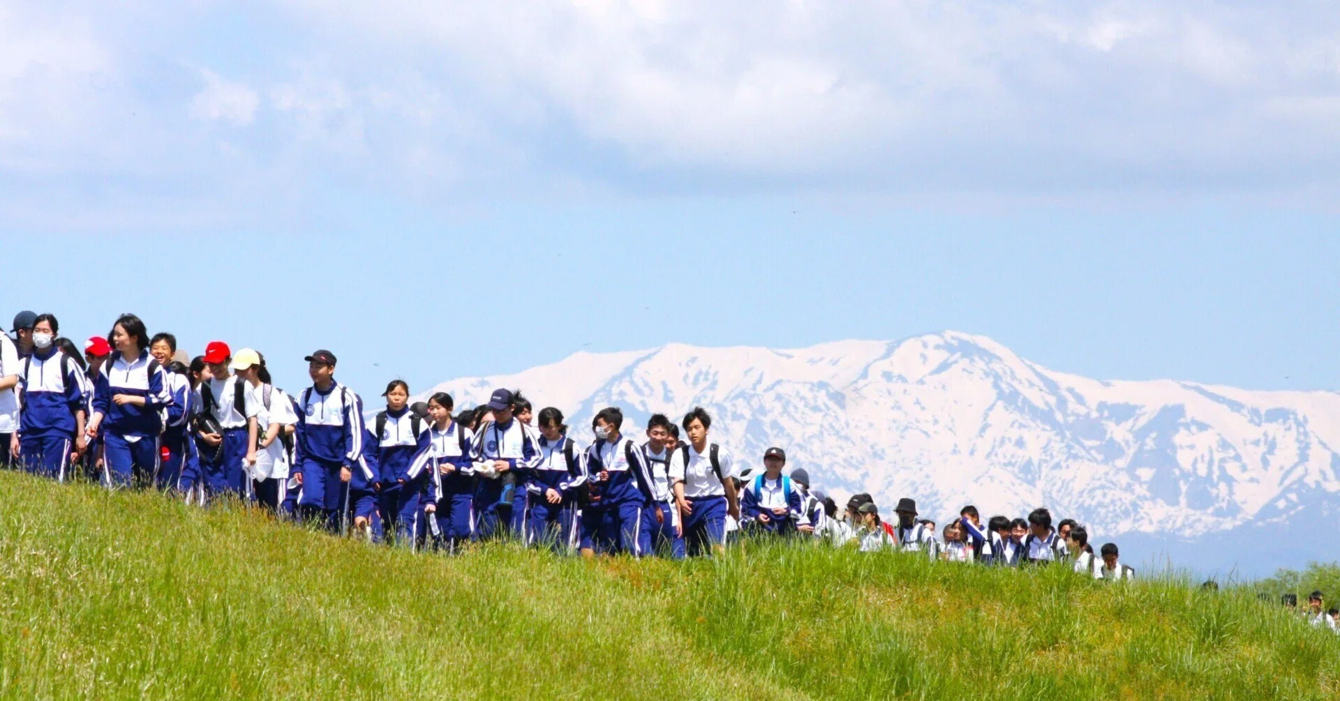 あるく あるく ひたすらあるく 初夏の会津野 風を感じながら｜福島県立
