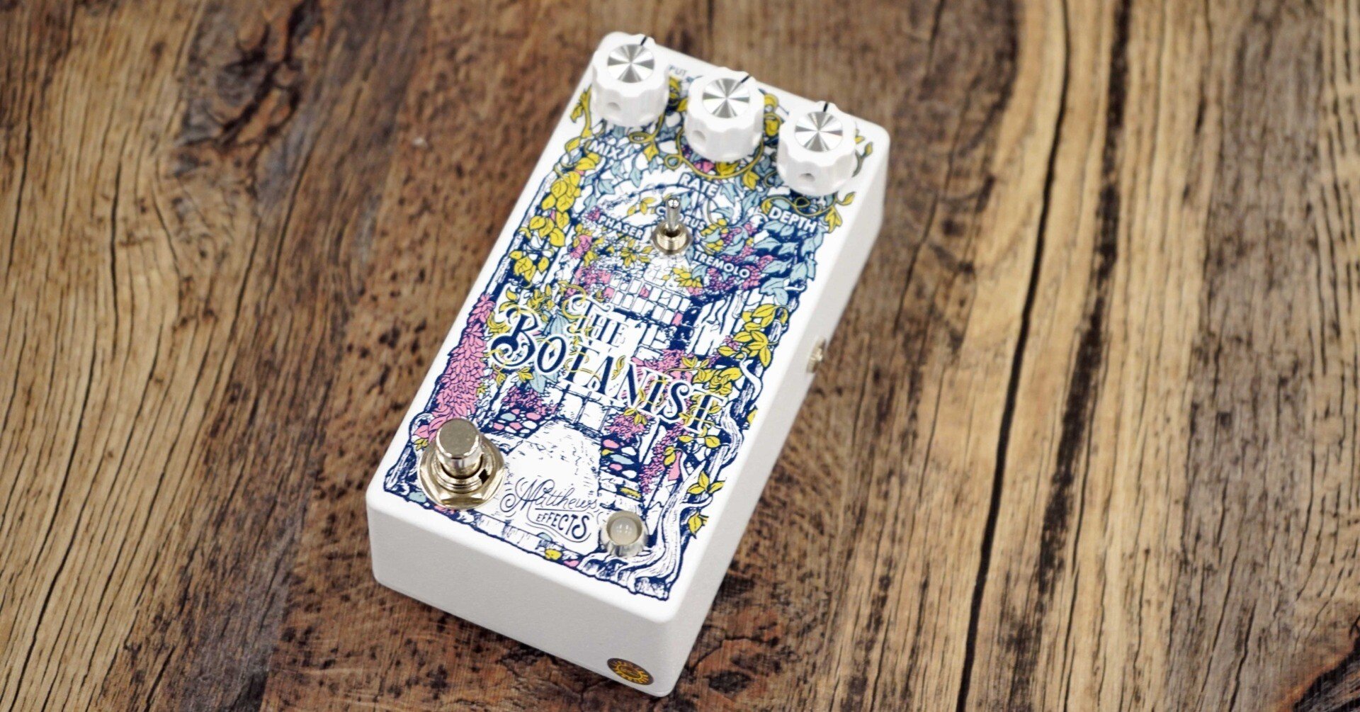 ギタリストが必要なモジュレーションエフェクトを1台に！Matthews