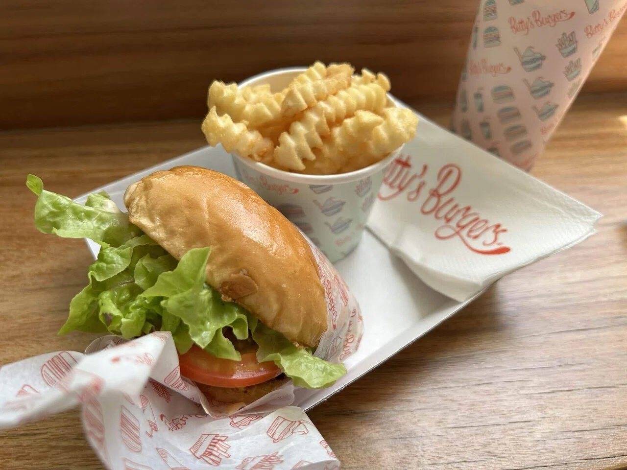 Betty's Burger🍔｜うさ子
