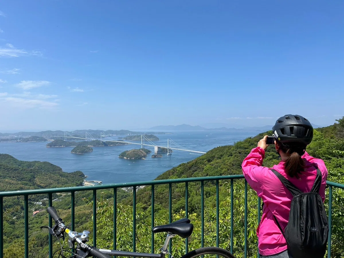 しまなみの写真を撮るわたし