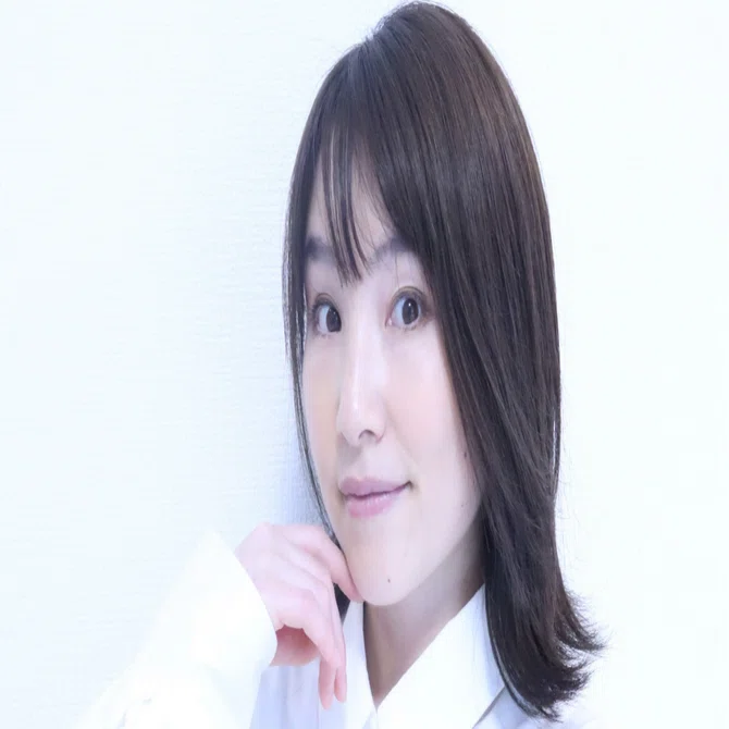 プロフィールの写真を新しくしました！｜Tomoe Ohmi