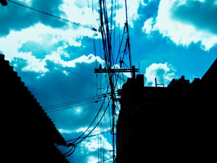 #近所のエレクトリック
#雲
#電線
#スナップ写真
#写真
#ほぼ真上