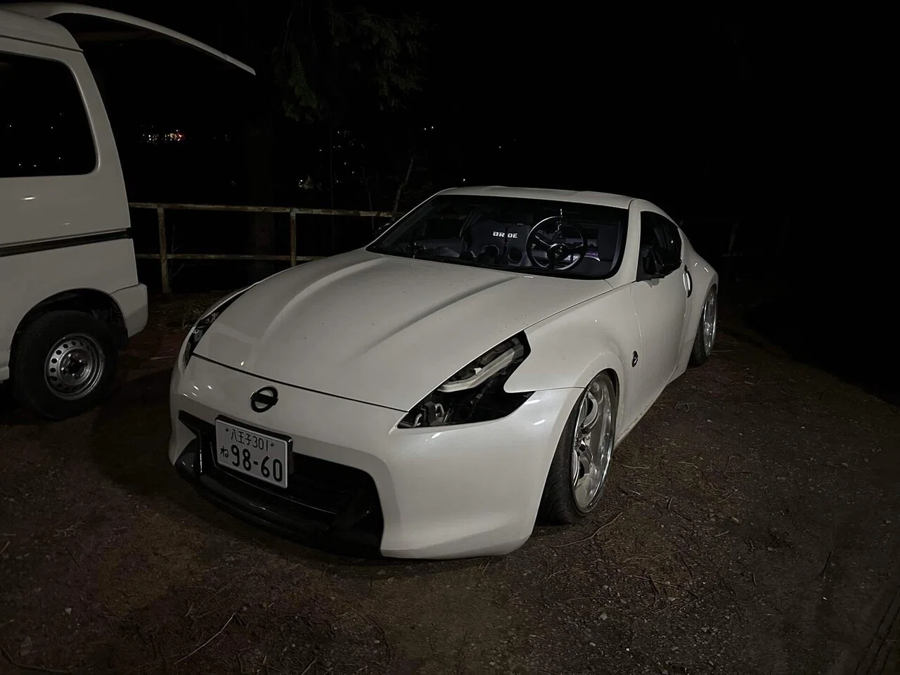 Z34のヘッドライトの黄ばみリペア｜GO