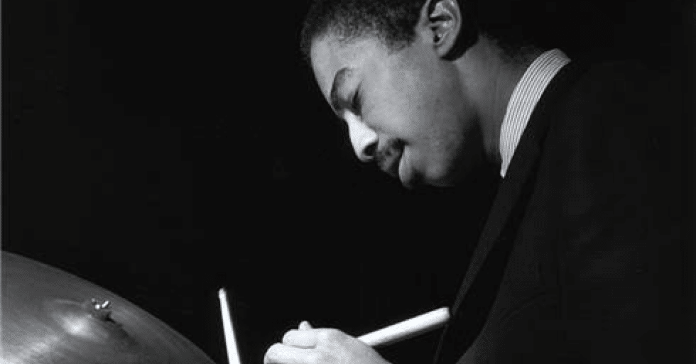 トニーウィリアムズについて｜ジャズドラム独学の参考書