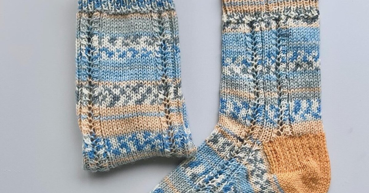 透かし編みの靴下【Water socks】｜cotto mou/心躍る手編み靴下