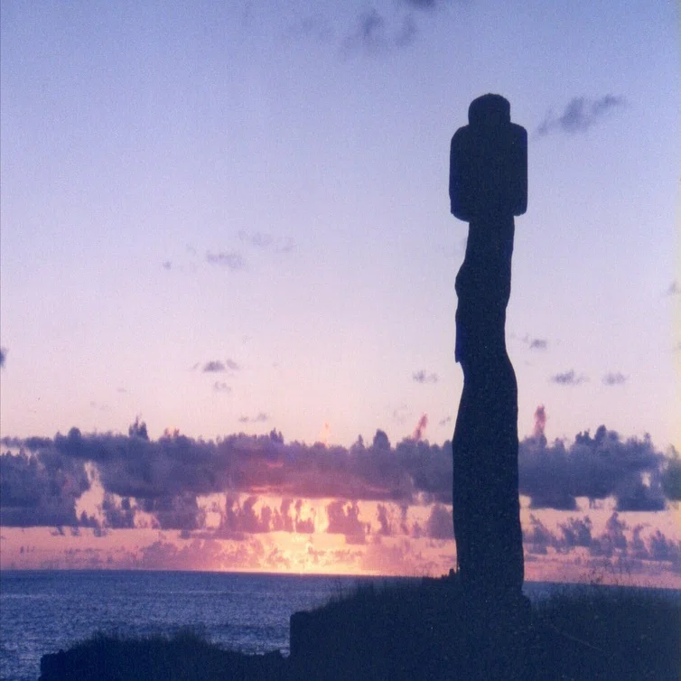 070〕タヒチとイースター島 (Tahiti & Easter Island)｜country hunter