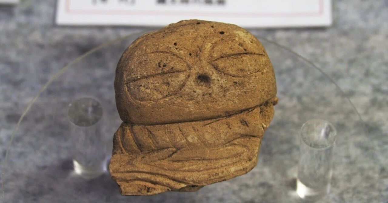 遮光器の岩偶と小さな土偶たちー十和田市郷土館[JOMOSEUM]｜土