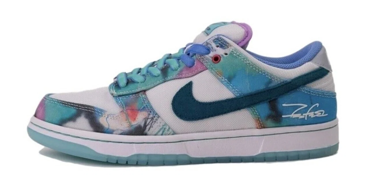 5/18発売！Futura × Nike SB Dunk Low 2colors ｜早く、高く売るなら 