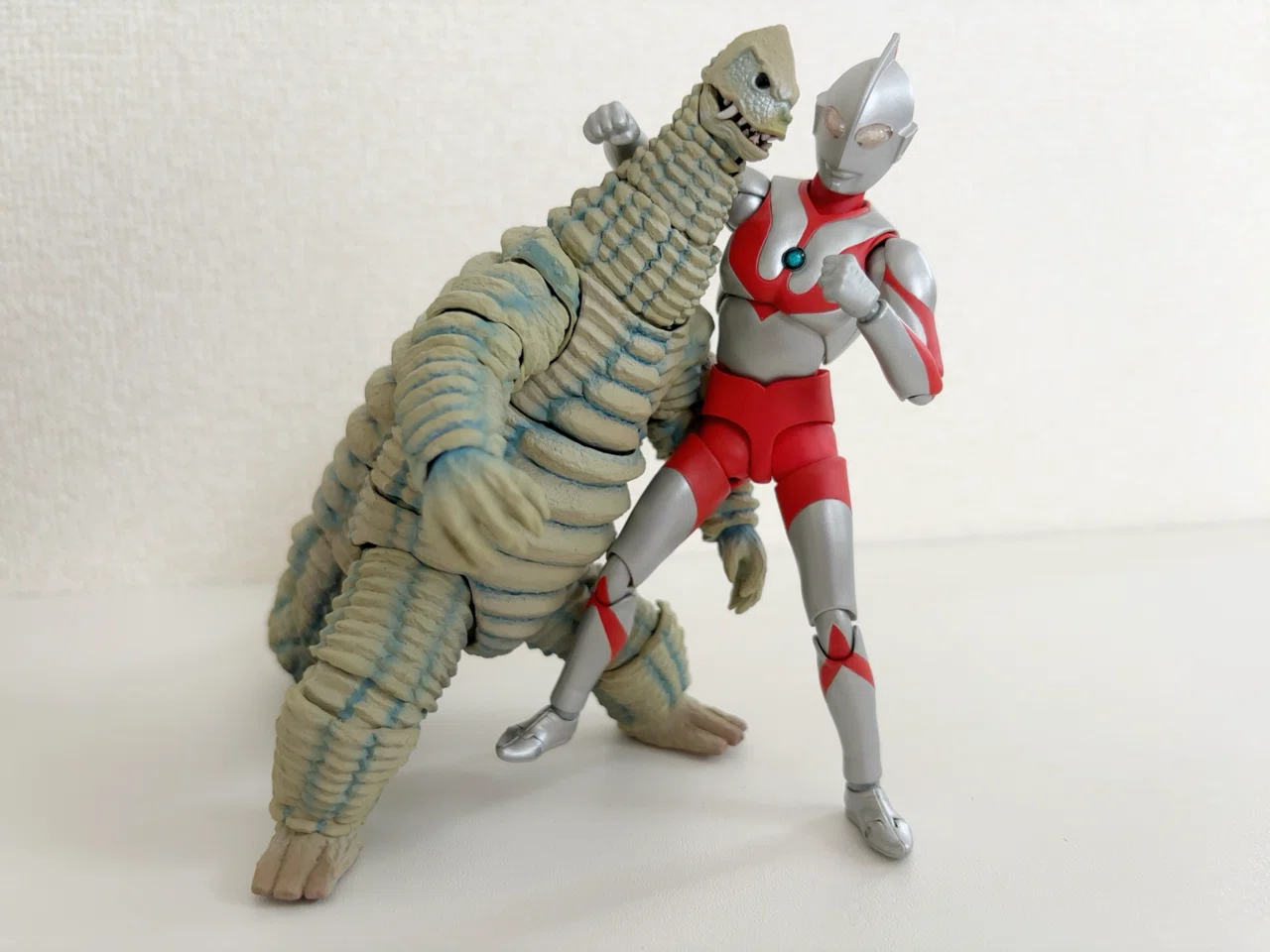 フィギュア開封】S.H.Figuarts レッドキング｜へべれけ甚六@depression