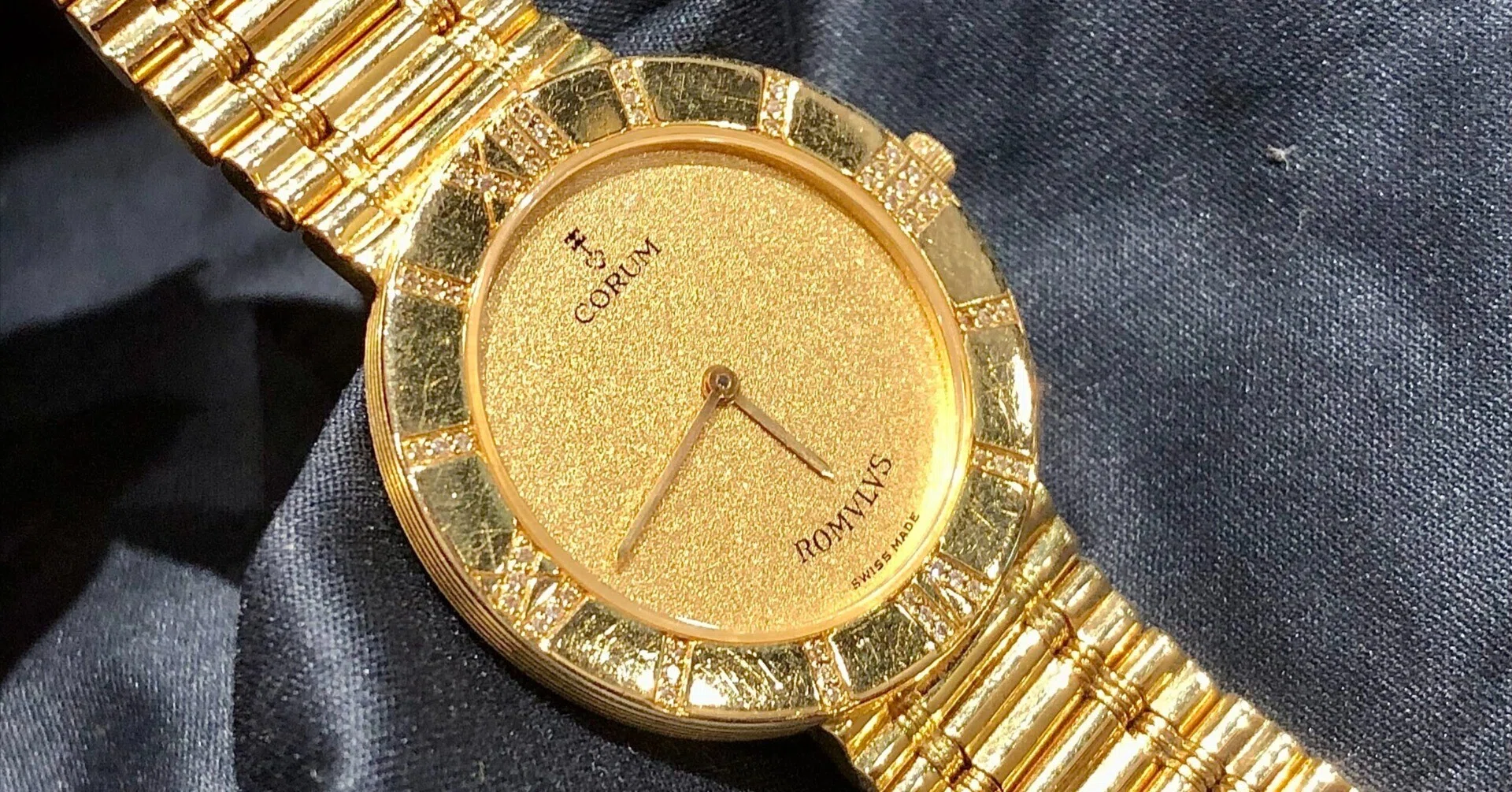 希少 超レア】コルム コインウォッチ 金無垢 K18YG ダイヤモンドベゼル 