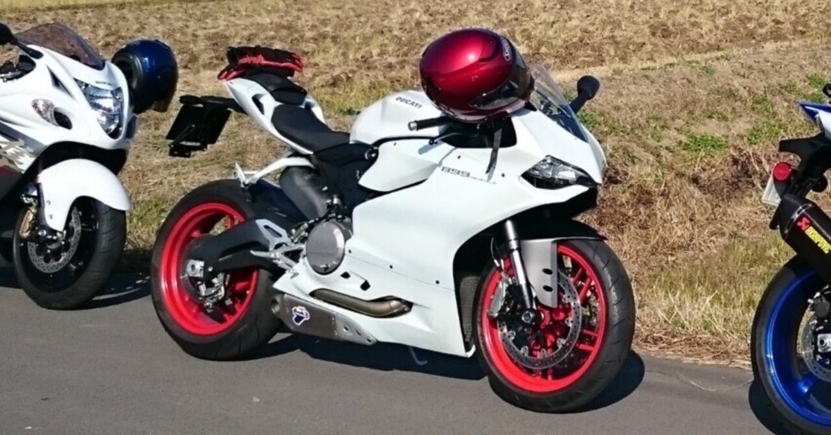 韓国 ファッション通販 バイク日記〜3台目のバイク（Ducati Panigale 899）の思い出｜HAYA 少年漫画