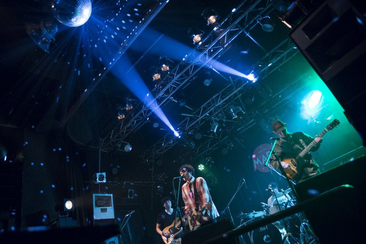 2/19 TV BONES 新宿MARS live photo!!!tumblr→→→　（　http://sadistic24.tumblr.com/post/112225269956/2-19-tv-bones-mars　）