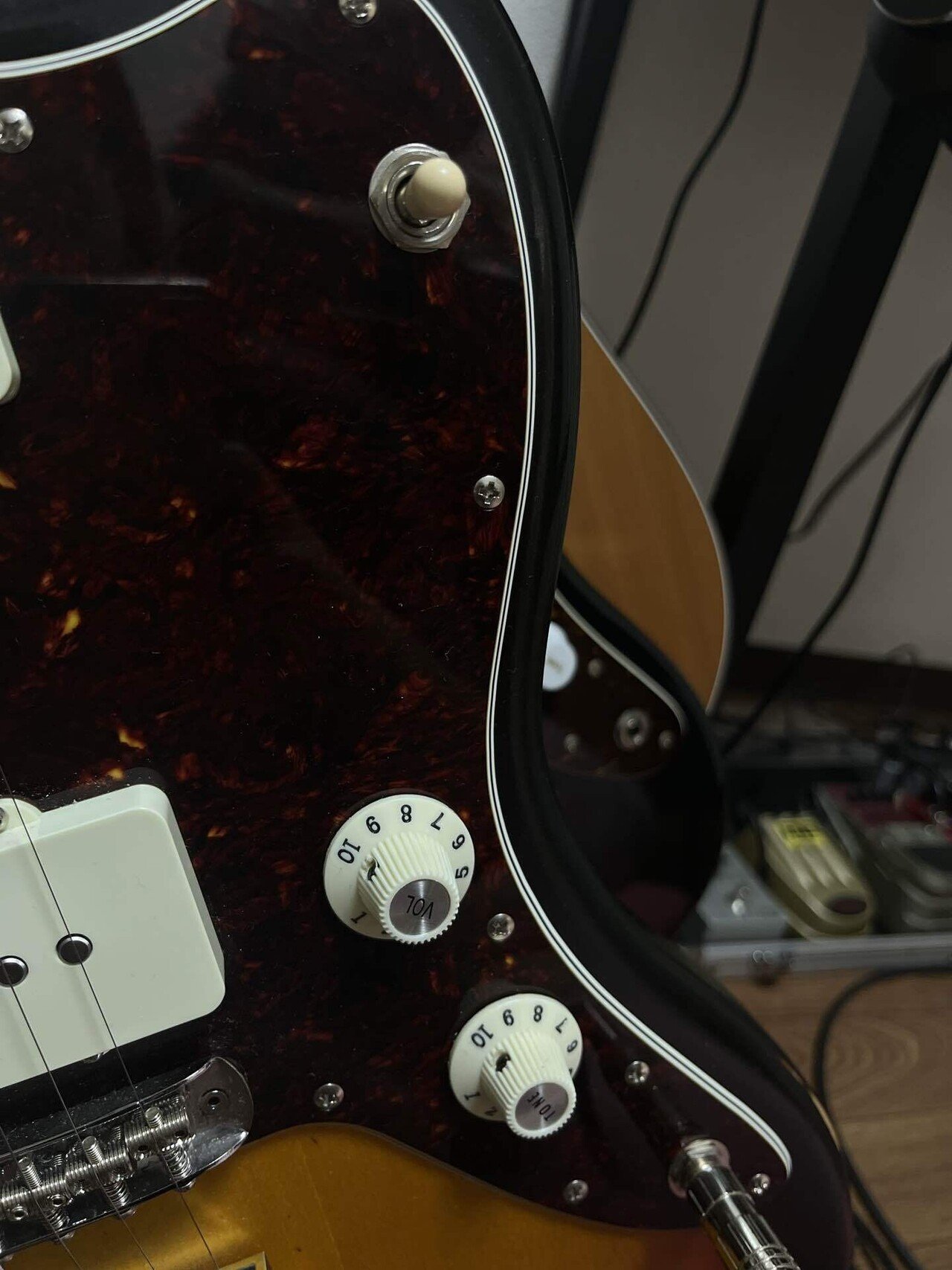 Fender Jazzmaster サンバースト（弦落ち対策済） フェンダージャガー