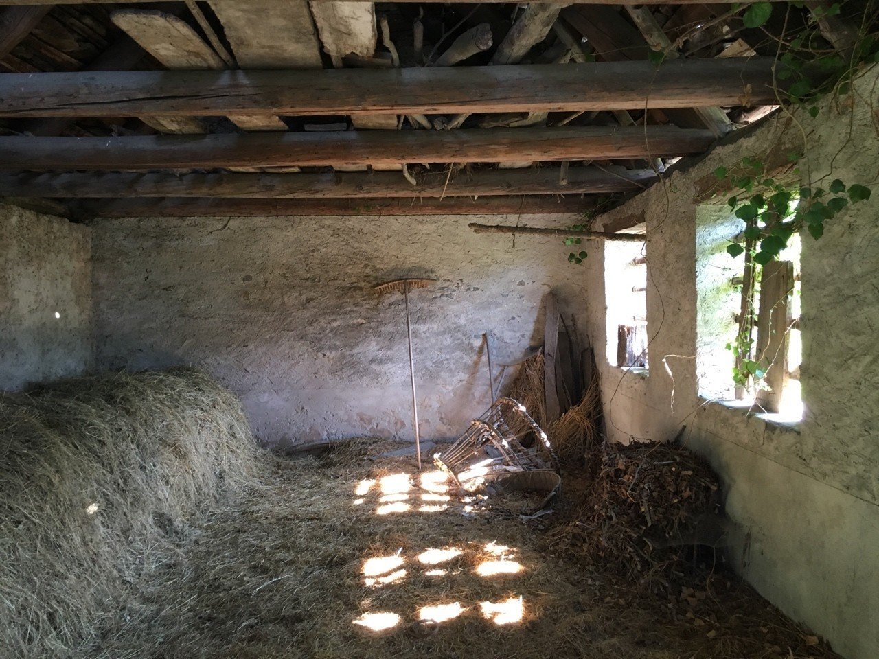 石造りの建物と伝統の再評価 石積み学校 Note 石造りの建物と伝統の再評価 石積み学校 Note