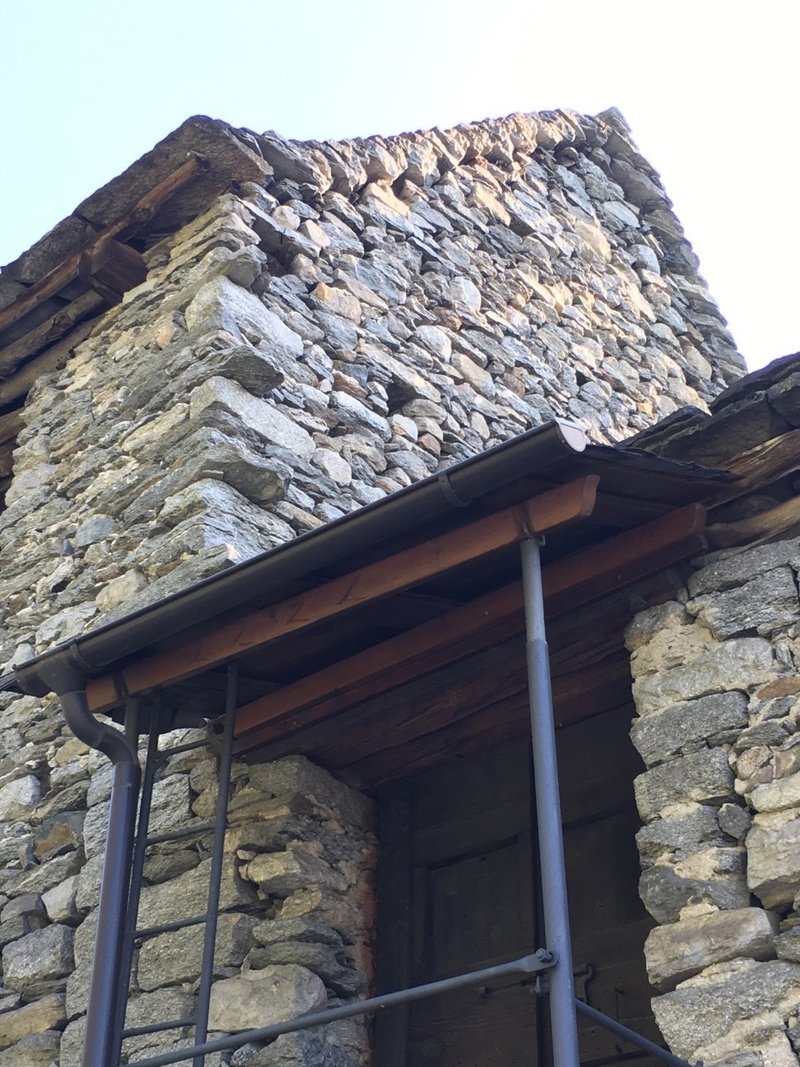 石造りの建物と伝統の再評価 石積み学校 Note