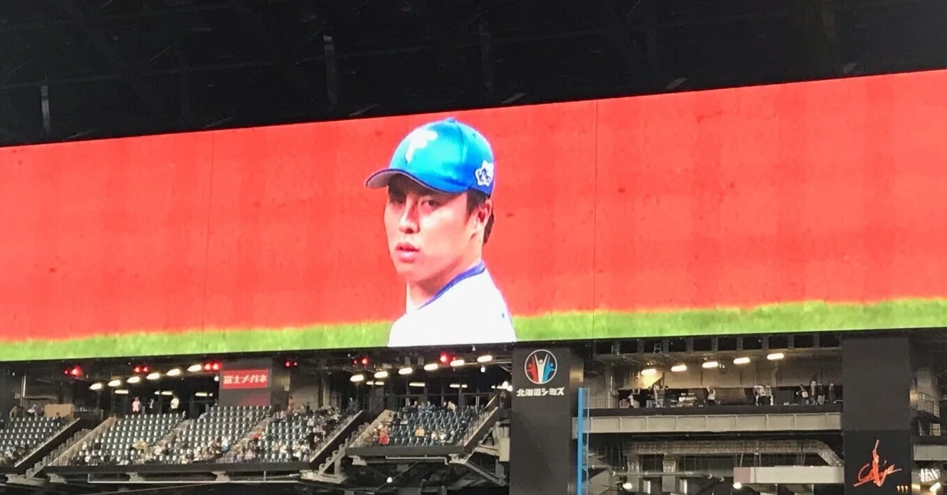 取引中]ファイターズ 4/4(土) 2F1塁側内野 連番4席 北海道のシーズン 