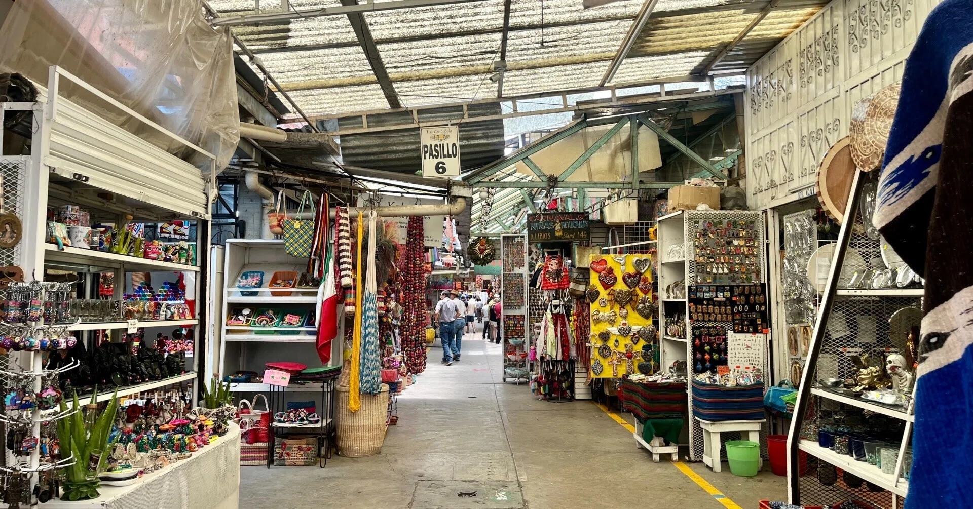 中南米旅 メキシコ編 Day3 シウダデラ市場とゆるゆるお散歩｜nanaka