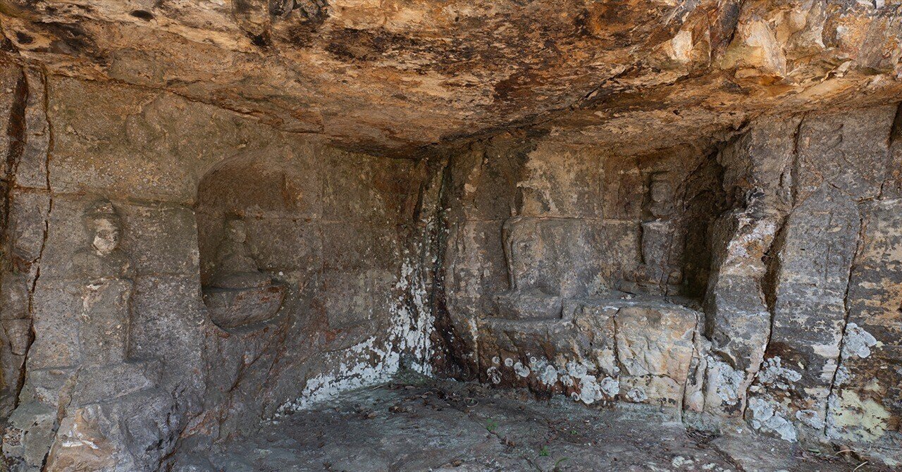 写仏部】福島市「岩谷観音」の仏さま｜江口 敬｜写真家