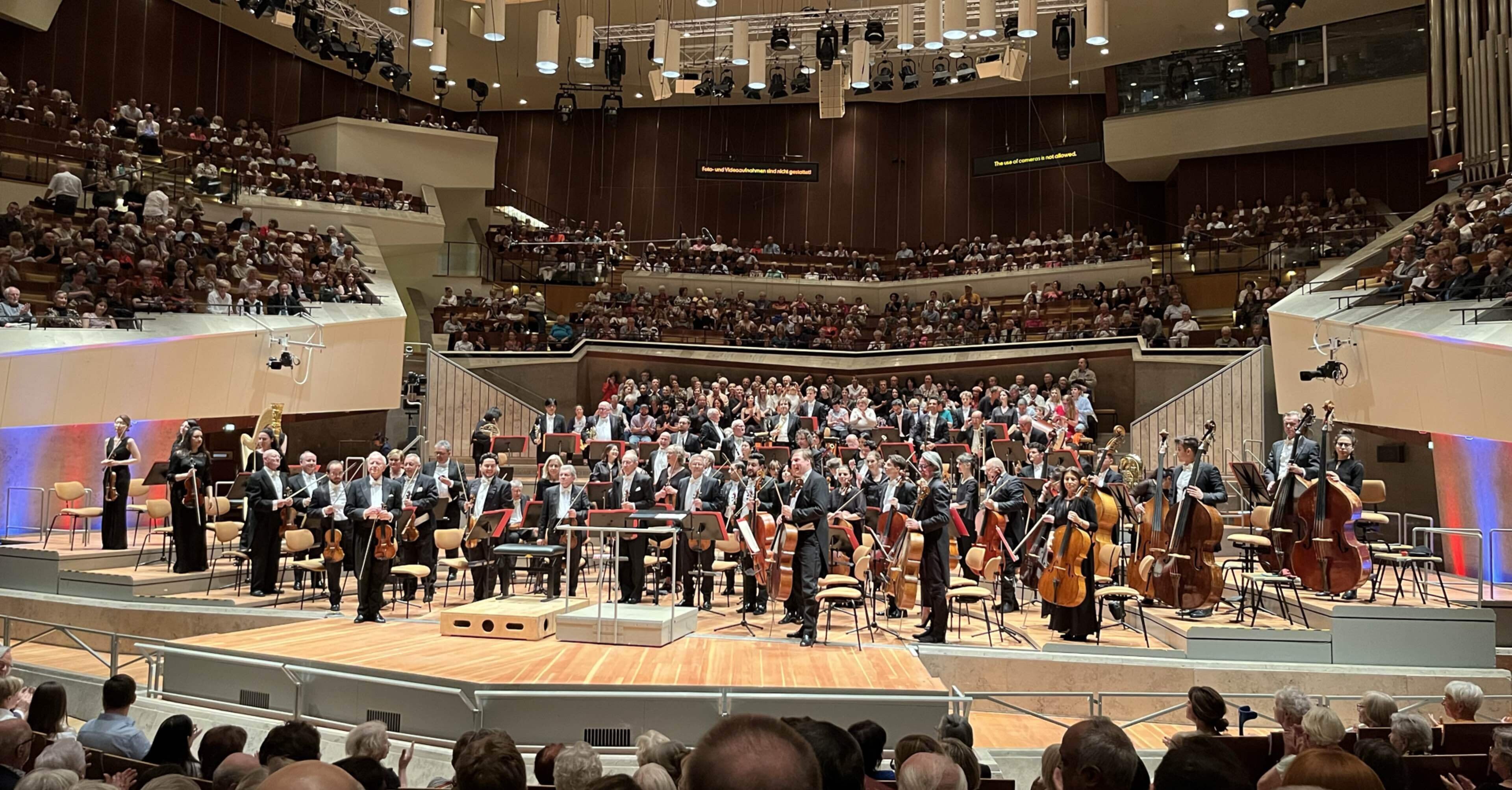 5月12日 ベルリンフィルハーモニーのコンサート｜Time flies… 旅日記