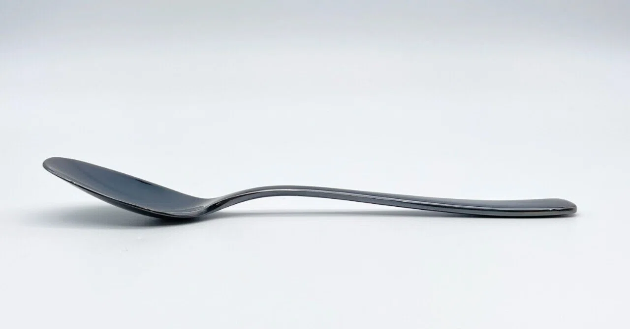スプーン職人が最高の口当たりと、究極のなめらかさを追求したカレー