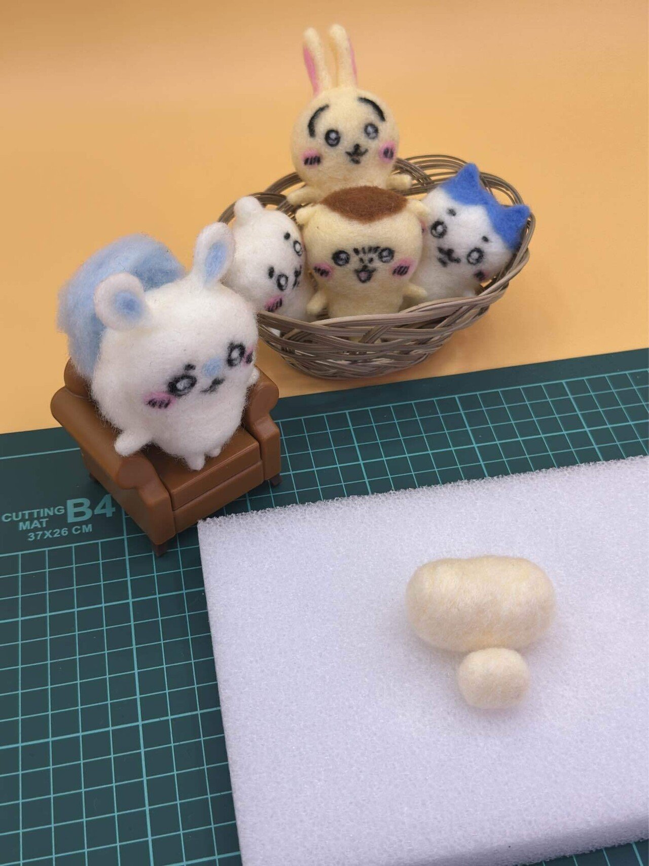 羊毛フェルトに挑戦！第12弾「ちいかわのらっこ」その2 ～芯材に