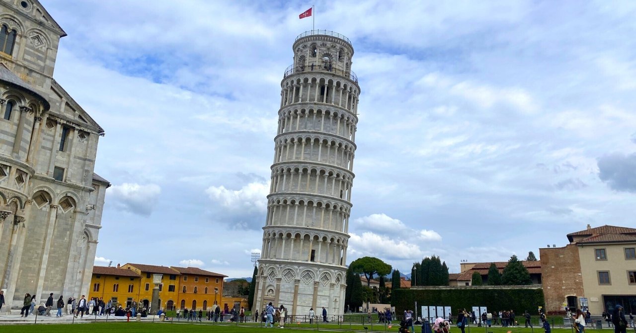 【人気商品】 イタリア縦断旅】ピサの斜塔を支える夢、叶いました。｜桜 ストラップ