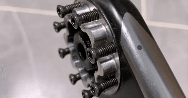 286480 ノジュラー 鉄製フライホイール マスタング 96-04 4.6L 8ボルト