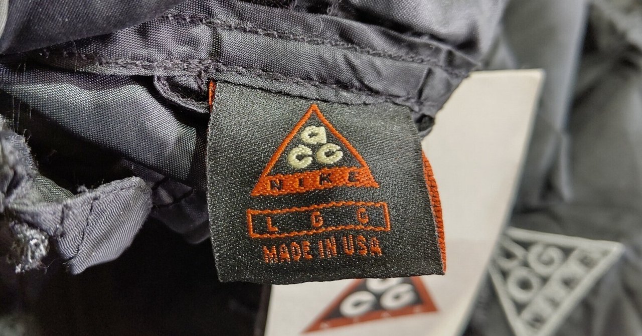 NIKE/ACGデッドストックの✨ナイロンパーカーをレスキューした