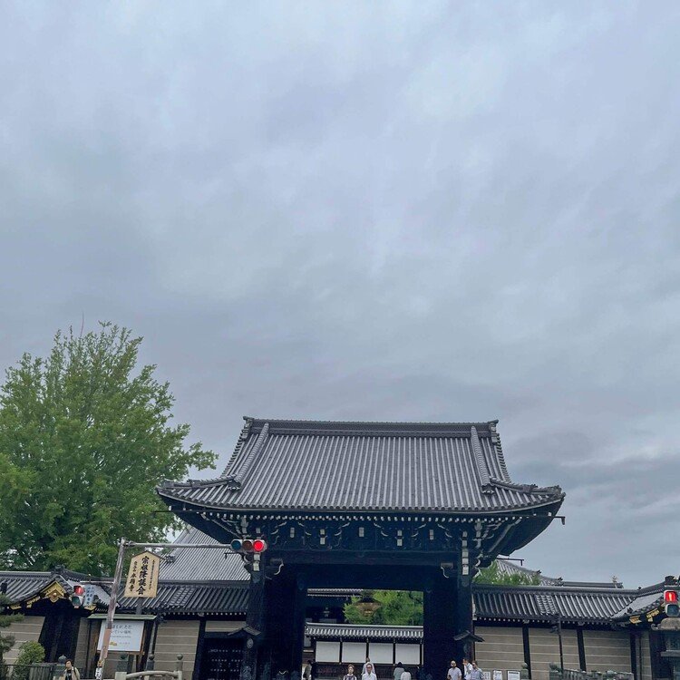 西本願寺。　曇り空。　#西本願寺 #イマソラ #京都 #京都市 #kyoto #京都散歩