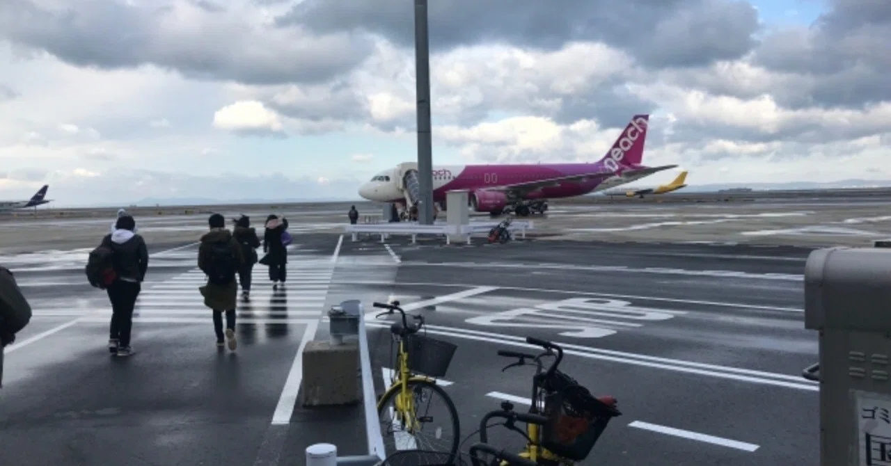 札幌行きのピーチ航空は満席だった（＆航空会社の過剰サービスへの考察 