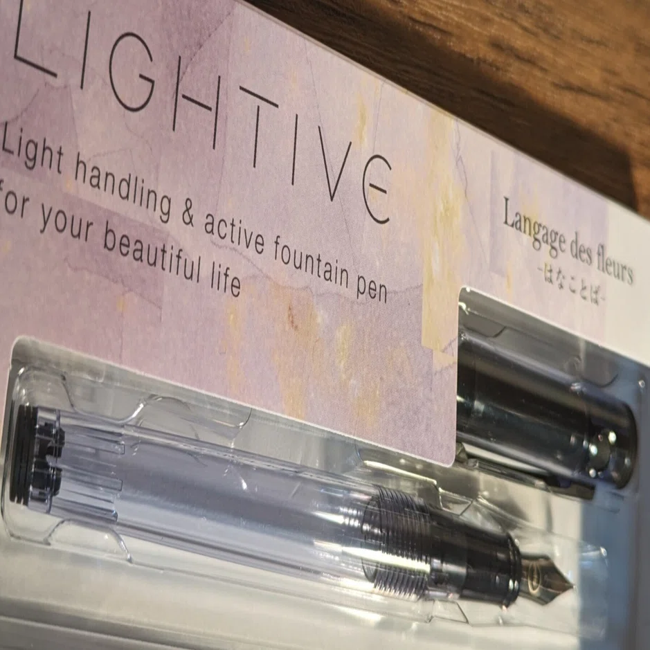 オエステ会限定万年筆：LIGHTIVE Langage des fleurs｜ゆうこ