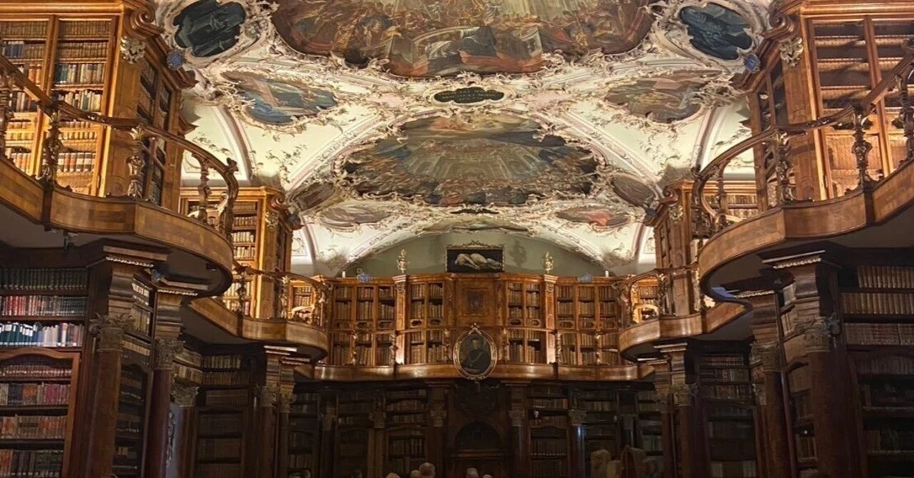 個人旅行で行く スイス旅行記① 世界遺産ザンクトガレン｜少糖少氷