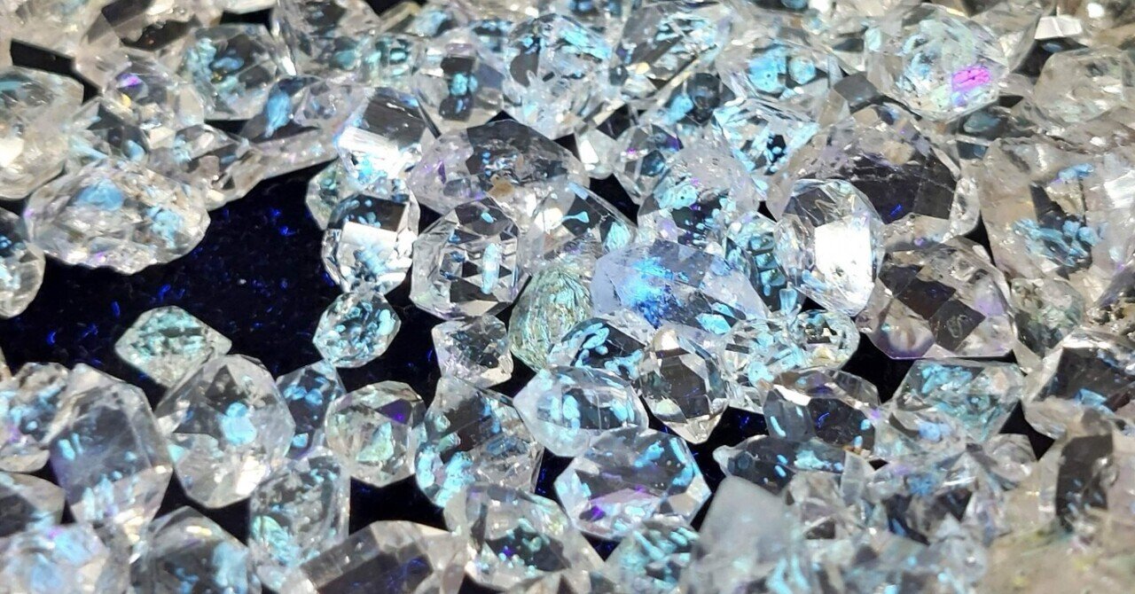 オイルインクォーツ 石油入り水晶 高品質 天然石専門店【鬮石】