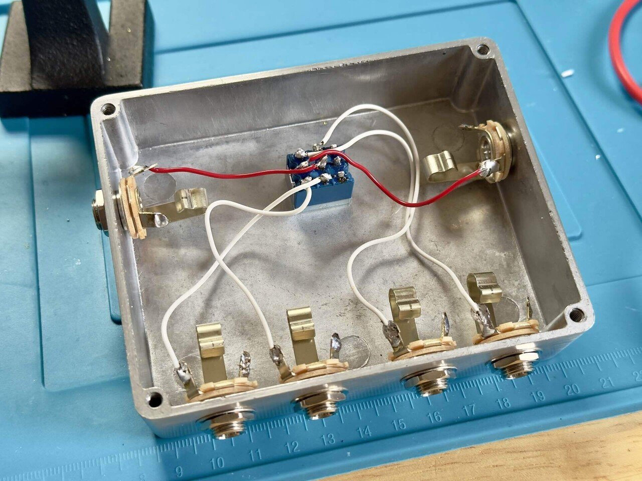 AB Box 自作 製作】初めての自作はループボックス - 音響効果な日々