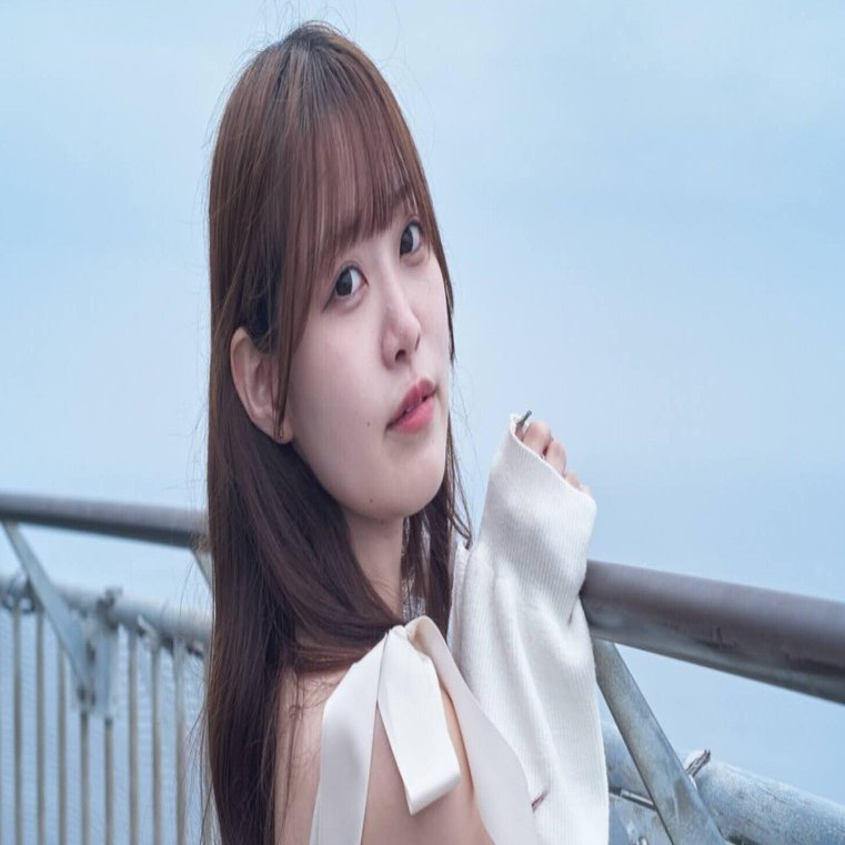 曇り空の江ノ島ポートレート｜naoyuki sasaki